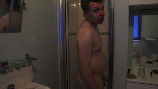 There's a spider in the shower watching me