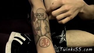 Gay Teen Boys Sexiest Legs And Young White Feet On Cock He Commences Off Playing With His
