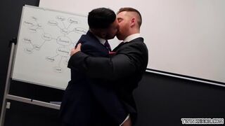 Muscle Son Flip Flop With Cumshot