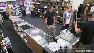Muscle Son Threesome And Cumshot