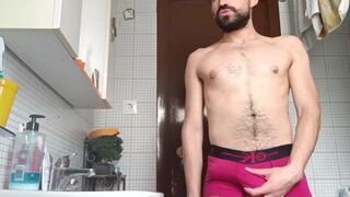 FUCKING GUY TOUCHING HIS BIG COCK