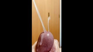 Close-up masturbation | A moaning guy jerks his huge oiled-cock followed by a massive CUM!