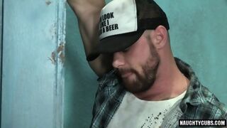 Muscle Bear Blowjob And Facial Cum