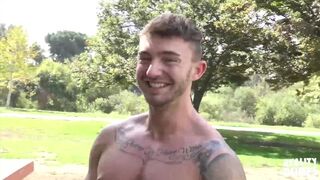 Reality Dudes – Personal Trainer Muscle Hunk Jake Has His Tight Asshole Stretched