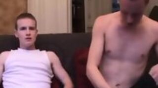 Gay Skater Facializes Himself After Fucking