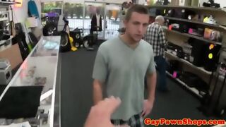 Pawnshop Amateur Cocksucked For Cash