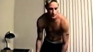 Homemade Straight Jock Getting Sucked Off