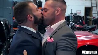 Muscle Gay Fetish With Cumshot