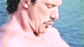 Gay Peepshow Loops 303 70's and 80's - Scene 4