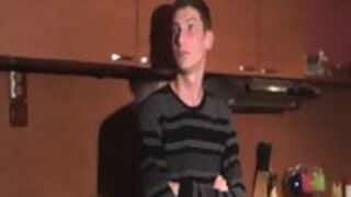 Hung Amateur Masturbates
