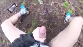 Runner Guy Cumshot On Park