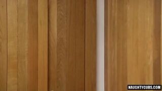 Muscle Gay Anal Sex With Cumshot