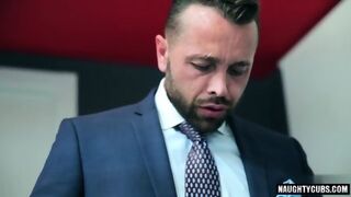 Muscle Gay Fetish With Cumshot