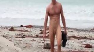 Outdoor Surfer Tugs Cock