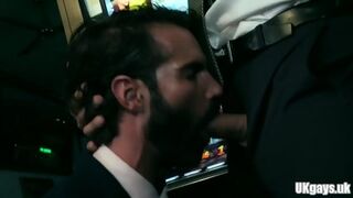 Big Dick Gay Threesome And Cumshot