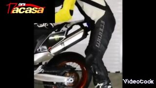 Moisa Robert A Facut Sex Cu Motorcycleta Alui Un Tip Din Bacau Sa Vațat Si Porpetaru Motorcyclete Sa Faca Sex Cu Propia Motorcyclete Lui Afost Bucuros Ca Robert Moisa La Vațat Cum Sa Futa Motor Filmat 2016