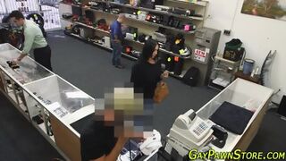 Amateur Dude Sucks Cock