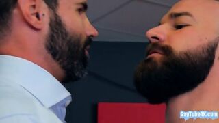 Muscle Gay Fetish With Facial