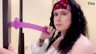 Ivy Lee Sloppy Deepthroat Dildo