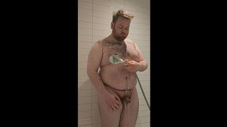 Chub showers in hotel