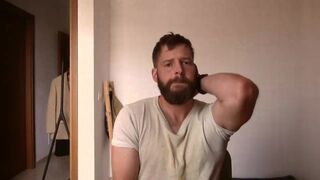 Hot straight bearded guy wank his cock and shows muscles
