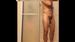 HAIRY MUSCLE BEAR FLEXING COMPILATION!