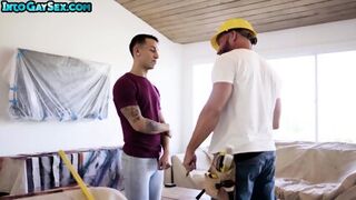 Muscular Hunk Barebacks Nympho Stud Asshole In Missionary
