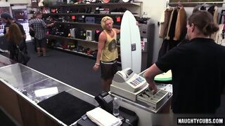 Muscle Amateur Threesome And Facial