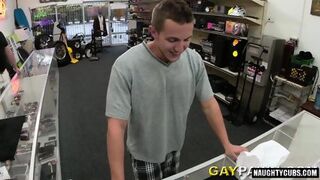 Hot Amateur Threesome And Facial