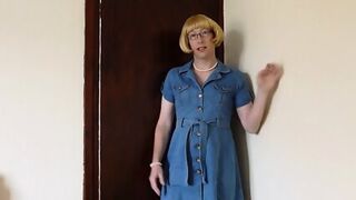 Victoria Hoe Amateur CD Tease