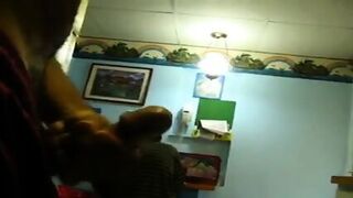 Se Hace Una Paja En Publico