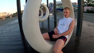 guy masturbates in the city in the morning while walking