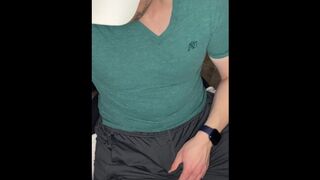 Kitchen Cam Bating Big Dick Verbal Cumshot Stud