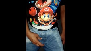 A piss of almost ten minutes that indicates the desire for three delicious handjobs orgasms