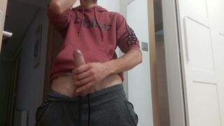 I Finish the Rich Handjob of this Huge Hard Cock that Spreads the Sperm in Jets Everywhere