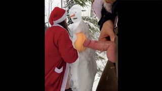 Santa fucks a snow woman - Vertical 60fps