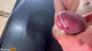 Close-Up: 8 Ropes of Cum ! ! ! - Massive Load