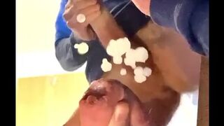 Big cock masturbated onto mirror but hung, uncut straight guy