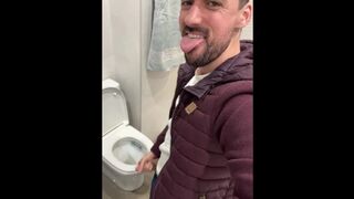 hot daddy jerking off so verbal