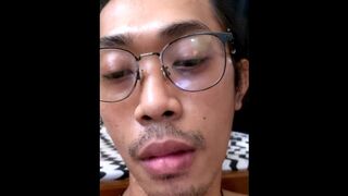 Hayato cum facial, cum eating