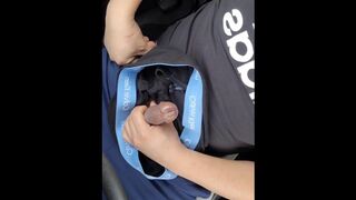 Pinag jakolan ang brief ng kumpare