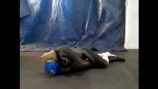 orca lucha wrestler vs masked frogman