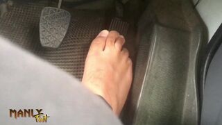 BARE FOOT PEDAL PUMPING - YOUR TONGUE BELONGS TO MY SOLES - MANLYFOOT NEW CONTENT