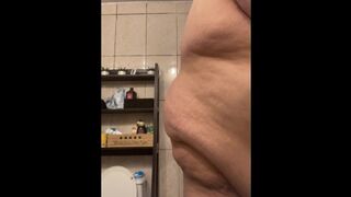 I need a man to shower me and play with my tits