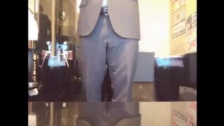 サラリーマン　ビデボでディルドアナニー