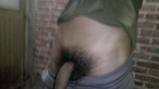 esplorando mi cuerpo en el baño