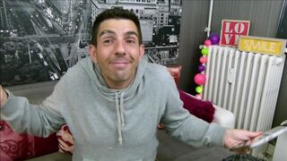 QUESTIONS ABONNÉS: SEXToys préfèré ? Suis je gay ? Taille de ma BITE ?