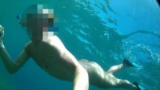 Nude diving and snorkeling in the sea