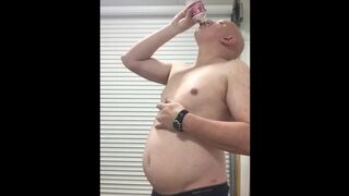 Breakfast stuffing before work