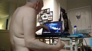 20220707 I am enjoying my under my desk that I just made!